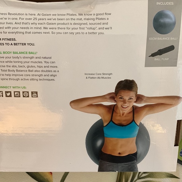 Gaiam Balance Ball w Workout DVD - Picture 6 of 7